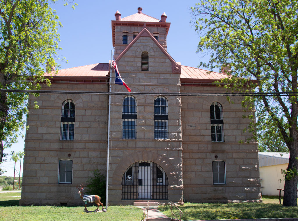 picture of red top jail 