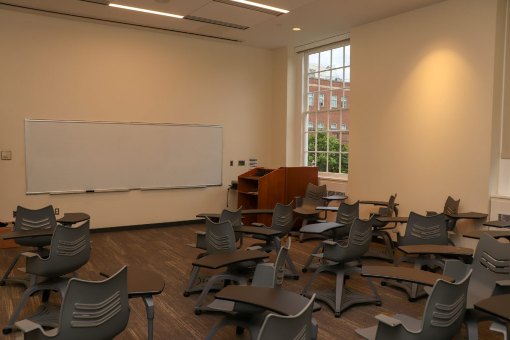 picture of Johns Hopkins University classroom 