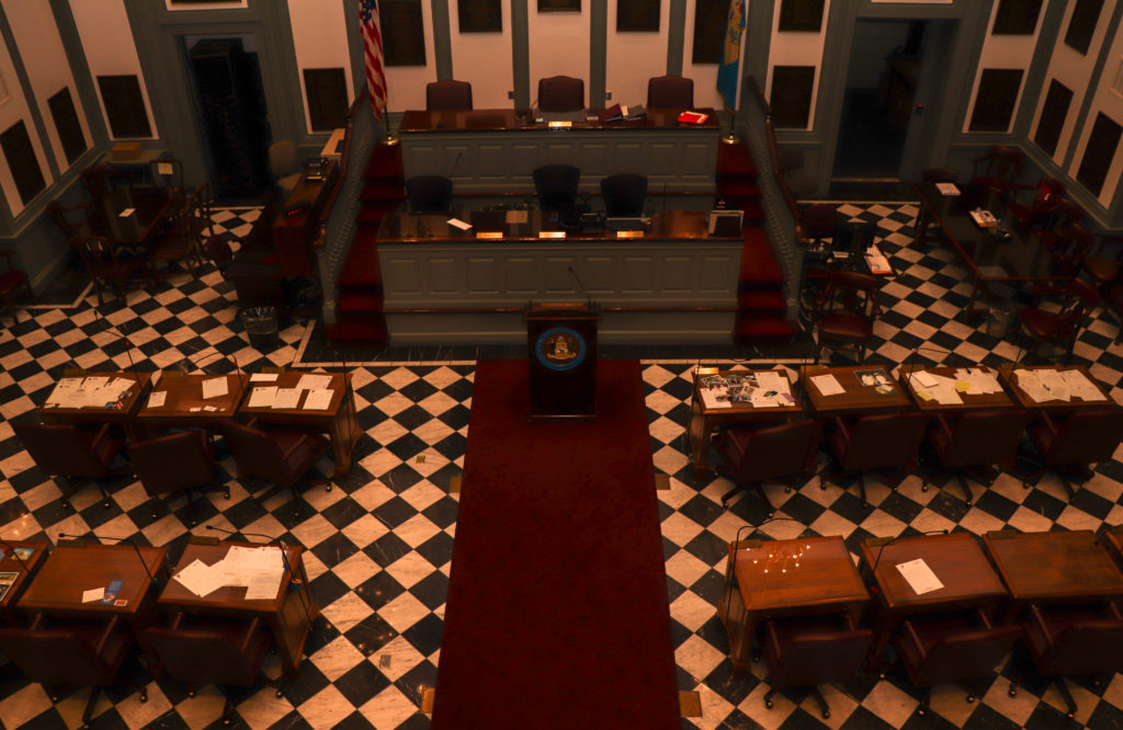 picture of Delaware Senate chamber 