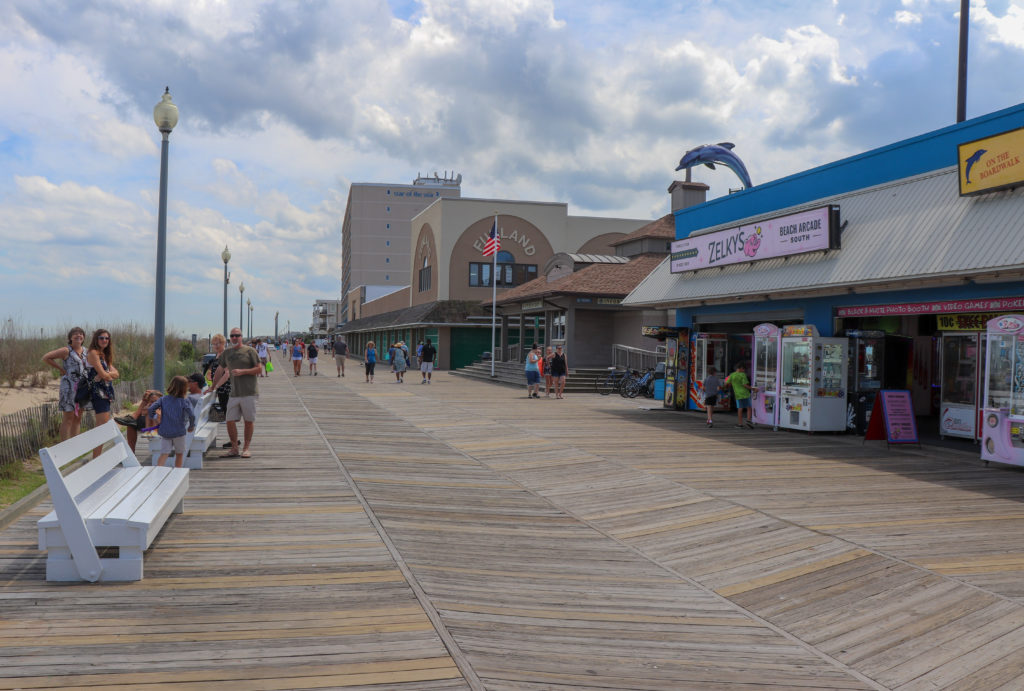 picture of rehoboth beach boardwalk 