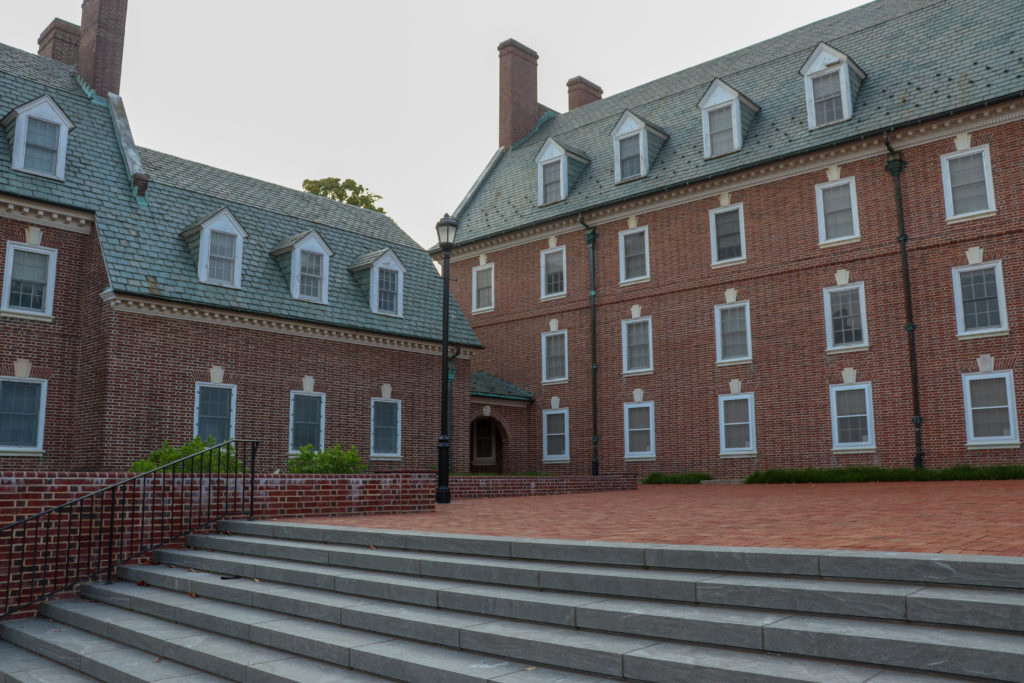 picture of university of delaware campus 